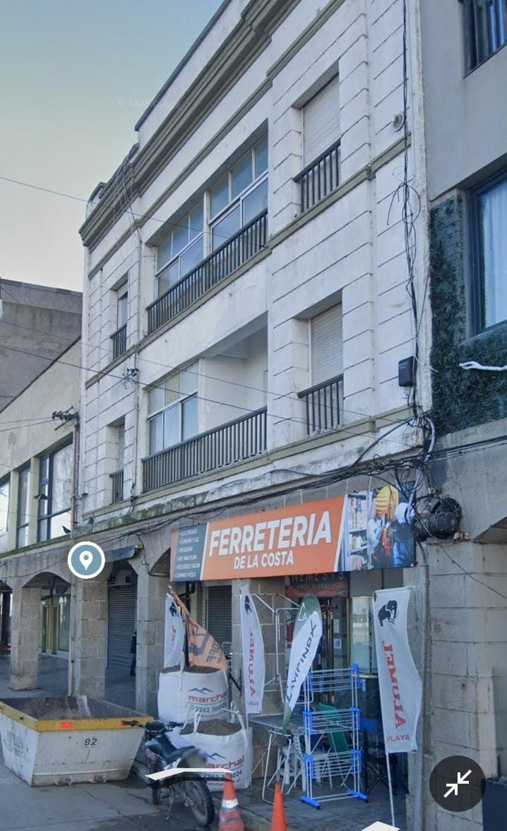  Edificio Snehider
